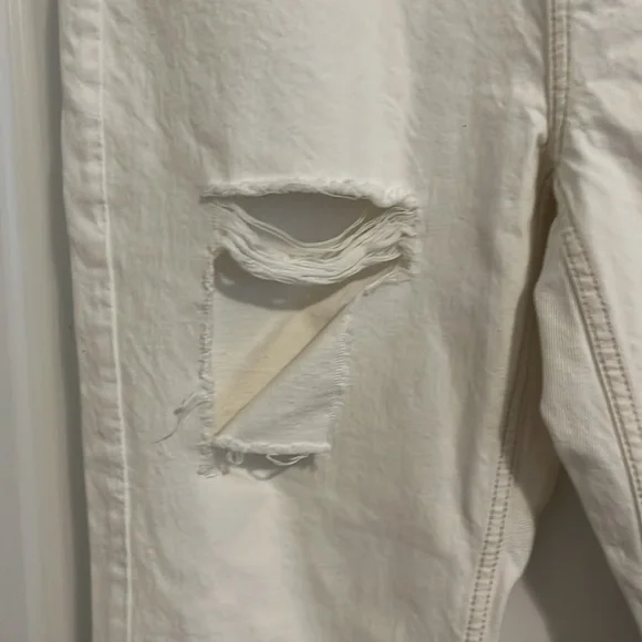 Topshop Ripped Mom Jeans - Picture 3 of 8